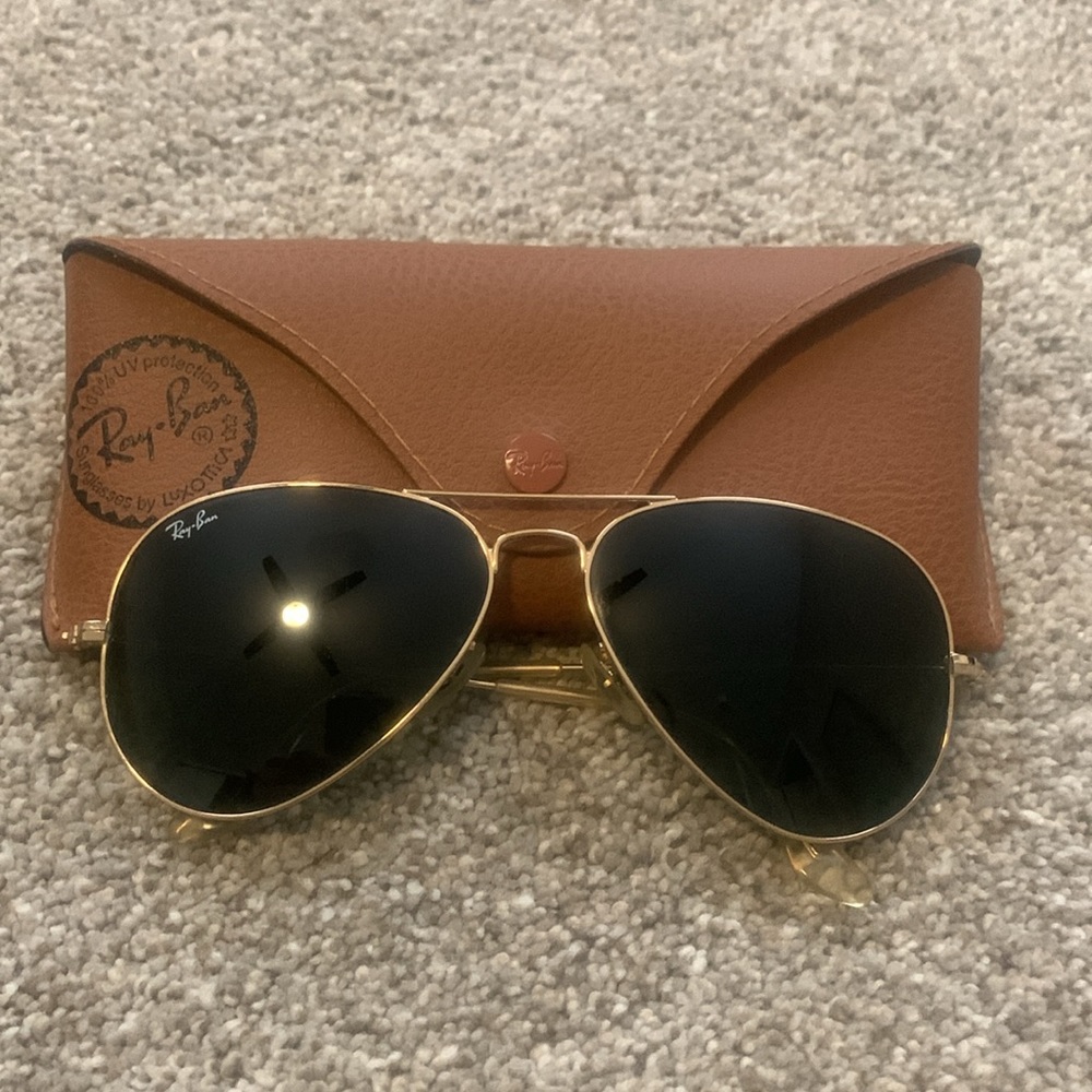 Ray-Ban Classic Aviators